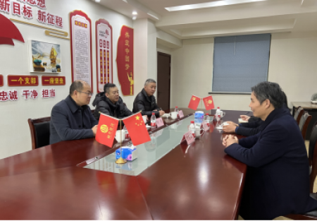 桐升建設(shè)│桐鄉(xiāng)市住房和城鄉(xiāng)建設(shè)局黨委委員、副局長何明一行蒞臨我公司開展新春走訪慰問活動
